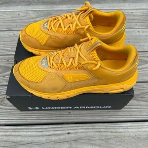 Under Armour Men's Hiking Shoes UA Summit Trek Suede Trekking & Running 12